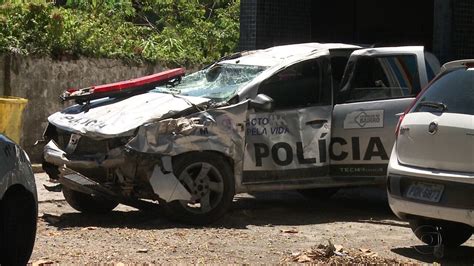 Carro Da Pm Capota E Mata Duas Mulheres No Recife Ne G