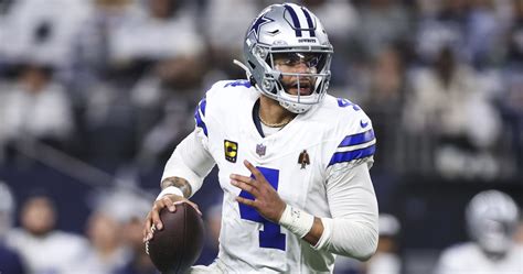 How a Dak Prescott Contract Extension Could Impact Cowboys' Roster ...