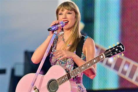 Taylor Swift Announces 1989 Taylors Version At Last La Show People Reoringta