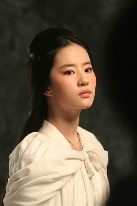 Liu Yifei Plays Movies Actresses And Dresses About China Pinterest