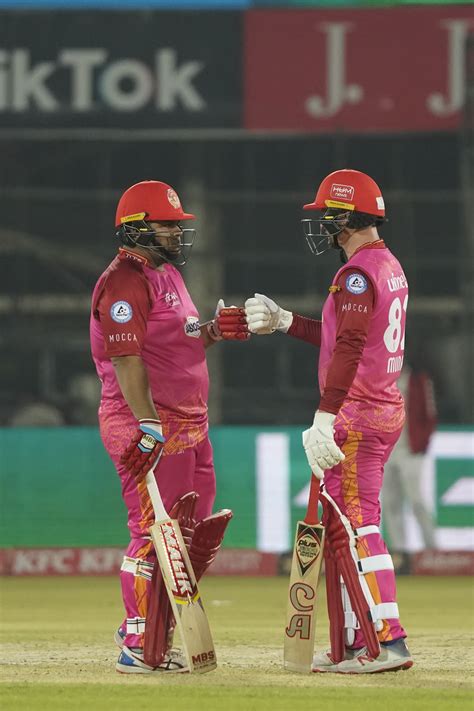 Colin Munro And Azam Khan Added Runs Off Balls To Get United