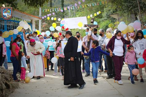 Visita Pastoral A La Comunidad De Huilotla Pinal De Amoles Qro