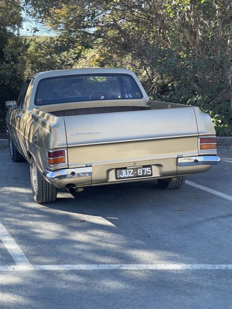 Holden Hr Shannons Club Online Show Shine