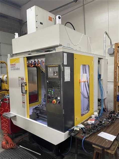 Fanuc ROBODRILL A D21M IB5 5 AXIS CNC VERTICAL MACHINING CENTER 5 Axis