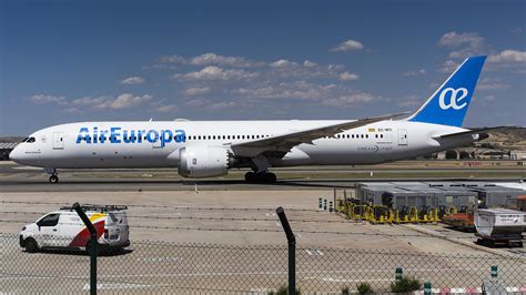 Air Europa B789 EC MTI AviaShots Konrad Wyszynski Flickr