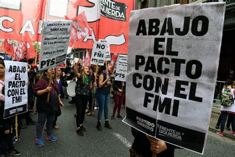 Multitudinaria Manifestación Rechaza Acuerdo Con El Fmi En Argentina