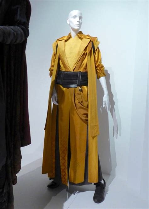 Tilda Swinton Doctor Strange Ancient One movie costume | Dr strange ...