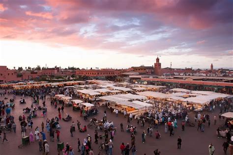 Jemaa el-Fnaa Square (Marrakech) // Culture, Shopping & Chaos (2020)