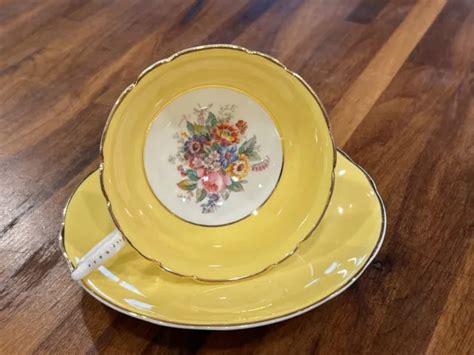 Tasse Th Et Soucoupe Coalport Jaunes Dor S Bords Festonn S Fleurs