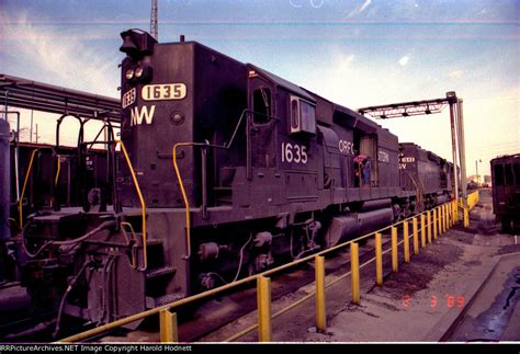 NW 1635