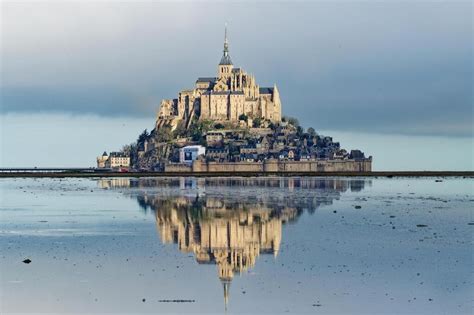 En Images Dans La Baie Du Mont Saint Michel Les Grandes Mar Es Sont