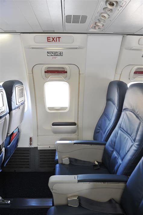 Delta Boeing 737-800 Interior Seating | Delta News Hub