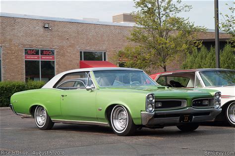 Green Pontiac Gto With 421