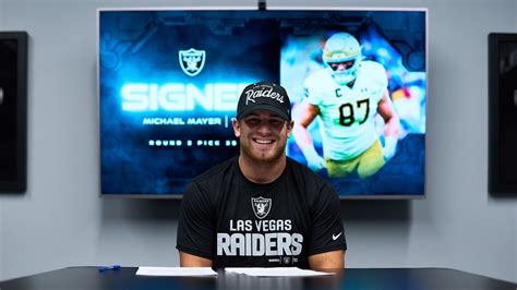 Raiders Sign Second Round Pick Te Michael Mayer Notre Dame Nfl Draft