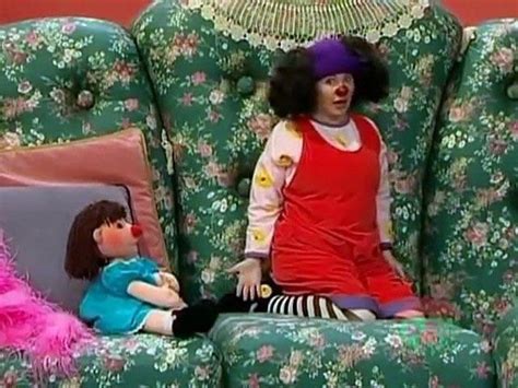 It’s Lunette And Molly A Clown And Her Dolly On The Big Comfy Couch R Nostalgia