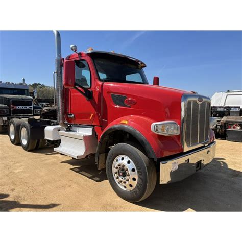 2019 PETERBILT 567 Day Cab Truck - J.M. Wood Auction Company, Inc.