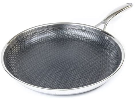 Best Nonstick Skillet: Hexclad 12-Inch Hybrid Pan | The Kitchn