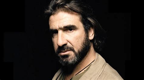 Cantona almost naked at Atlantis Télévision Atlantis Télévision