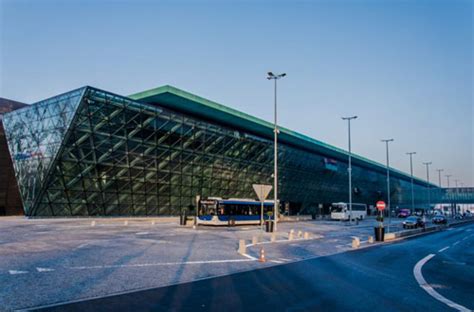 KRAKÓW TO EXPAND TERMINAL AND REVAMP COMMERCIAL OFFERINGS – Airport World