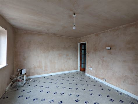 How Long For Plaster To Dry Before Painting?