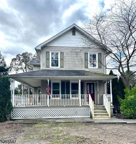 27 Maple Ave Haskell Nj 07420 See Est Value Schools And More