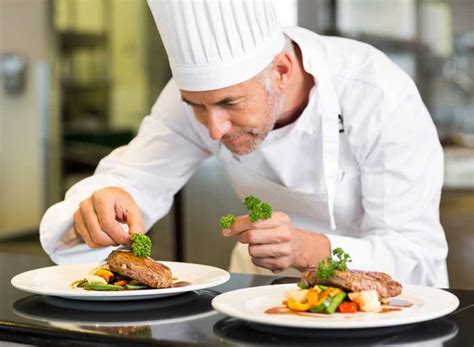 Chef Plating Meals Kamaxi