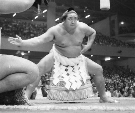 北の富士さん死去 82歳 優勝10回の第52代横綱 引退後は2横綱育て解説でも人気に（スポニチ） 毎日新聞