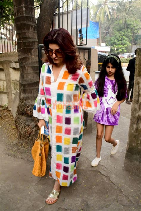 Photos Twinkle Khanna Snapped With Her Daughter Nitara Kumar In Juhu 1 Twinkle Khanna