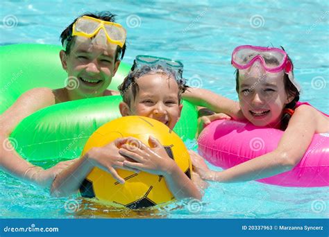 Children In Swimming Pool Stock Photos - Image: 20337963