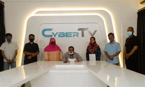 Babe Haikal Hassan Luncurkan CYBER TV WWB Indonesia