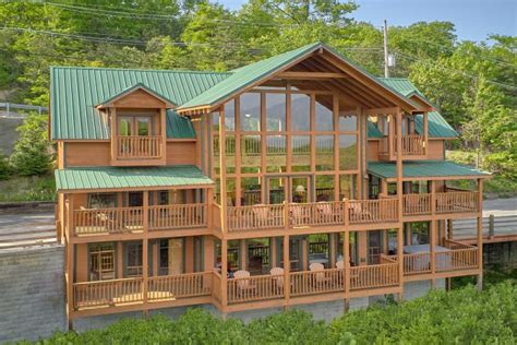 Gatlinburg Cabins | Cabins USA Gatlinburg | Cabin Rentals in Gatlinburg, TN