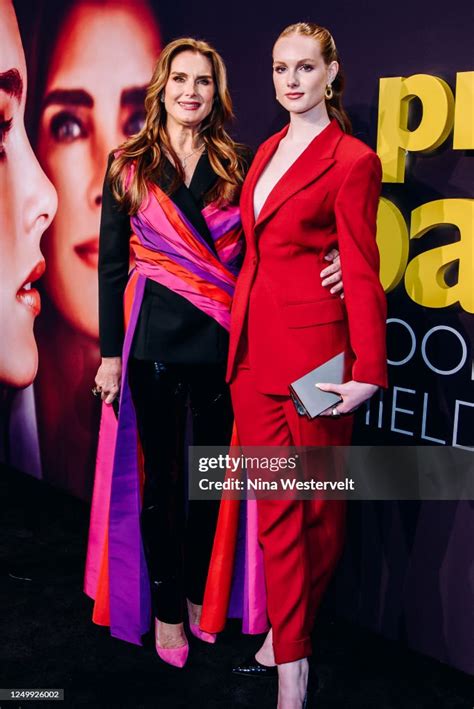 Brooke Shields And Grier Hammond Henchy At The New York Premiere Of