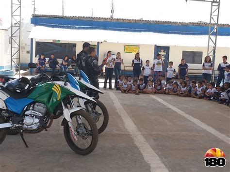 Policiais Militares Do 4BPM De Picos Visitam O Instituto Educacional