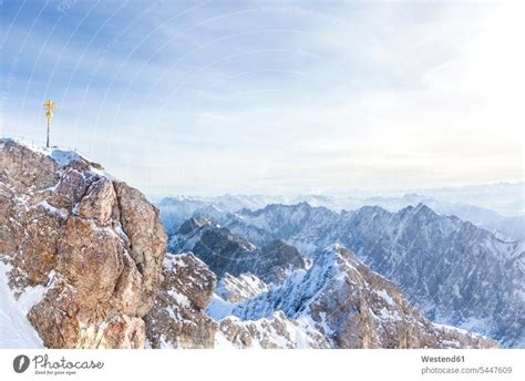 Deutschland Bayern Jubil Umsgrat Blick Von Der Zugspitze Zum