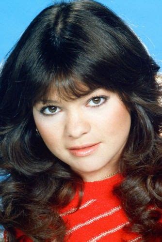 Pin By Sak1270 On Fame And Fortune Valerie Bertinelli Valerie