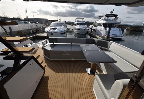 2022 Sunseeker 65 Sport Yacht Motoryachter Til Salgs Yachtworld