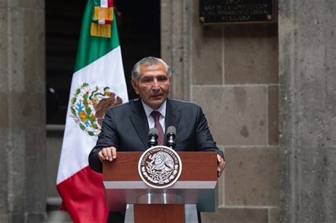 Quién Fue Carlos Hank González El Político Señalado En “narcos México