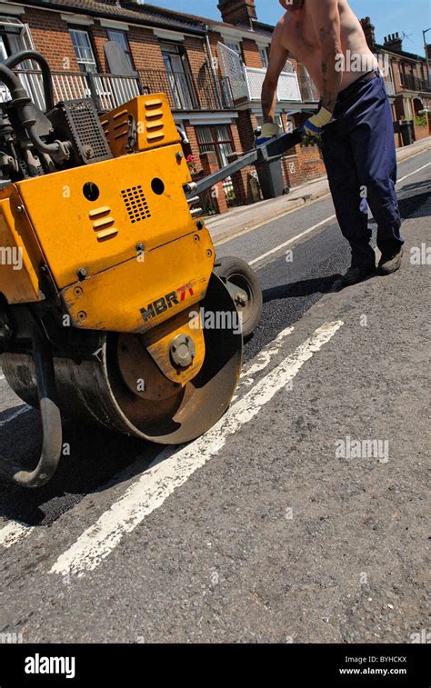 Asphalt Street Repaving Hi Res Stock Photography And Images Alamy