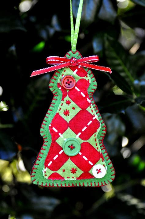 Dual Perspicacity: Felt Christmas Ornaments