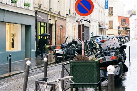 Streets of Paris in the Rain Editorial Image - Image of area, alley ...