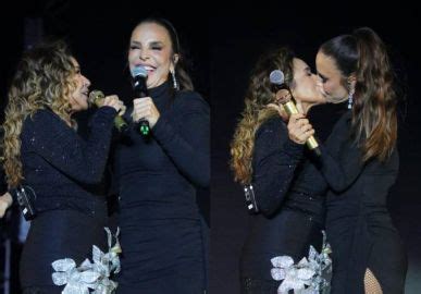 Ivete Sangalo E Daniela Mercury Trocam Selinho Em Show No Rio De