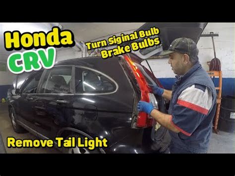 Honda Crv Third Brake Light Replacement