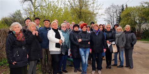 Lokatorzy domów komunalnych protestują i chcą spotkania z Hanną