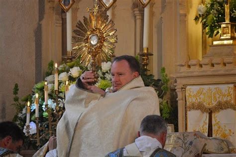 CATHOLICVS Fotos De La Solemne Santa Misa Tridentina Pontifical