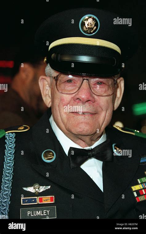 S.G.M. BASIL L PLUMLEY "WE WERE SOLDIERS" LA PREMIER WESTWOOD LA USA 25 ...