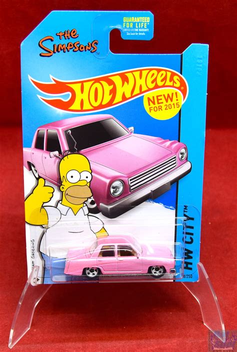 Hot Spot Collectibles and Toys - The Simpsons Family Car 56/250 Pink Car