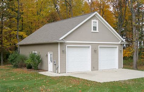 Nice Garage 12in Overhangs With Images Pole Barn