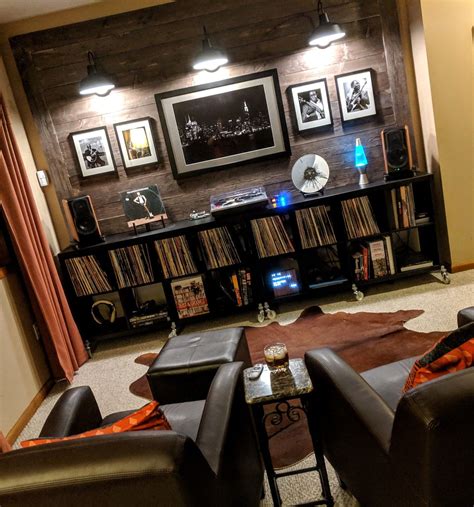 Pin By Matt Frazier On Vinyl Home Music Rooms Audiophile Room