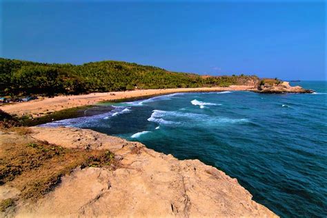 Pesona Keindahan Alam Pantai Nampu Jawa Tengah Surga Tersembunyi Di