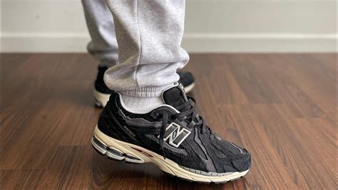 THESE ARE DIFFERENT New Balance 1906r Refined Future Black Review